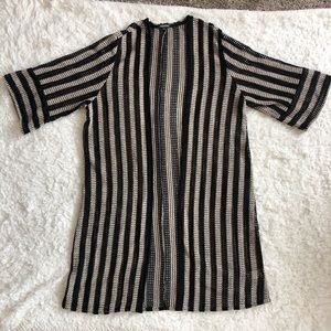 Black and white shawl